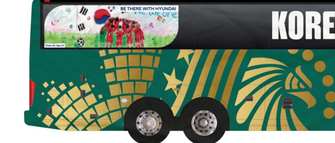 Hyundai dévoile ‘Be There With  Hyundai’ qui orneront les bus des équipes nationales de la  Coupe du Monde de la FIFA 2026™